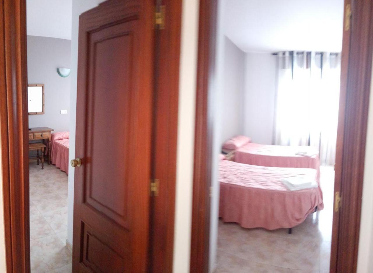 Hotel Lago Villanueva De Arosa Extérieur photo